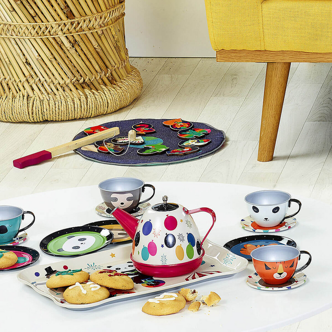 Andy Westface - Musical Tin Tea Set