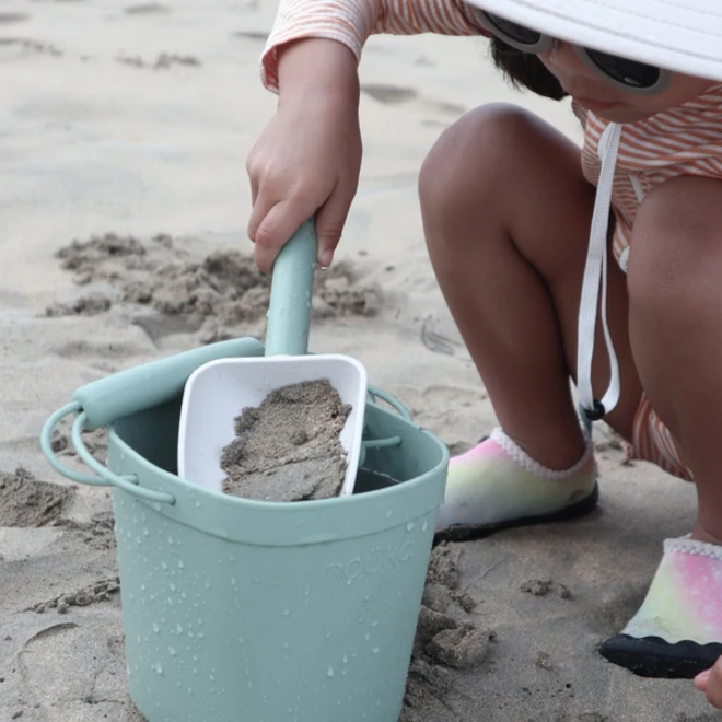 noüka Silicone Bucket & Shovel - Lily Blue 