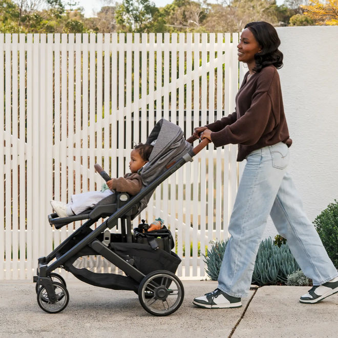 Cruz V3 Stroller - Savannah - Pearl Gray Jacquard - Carbon - Chestnut