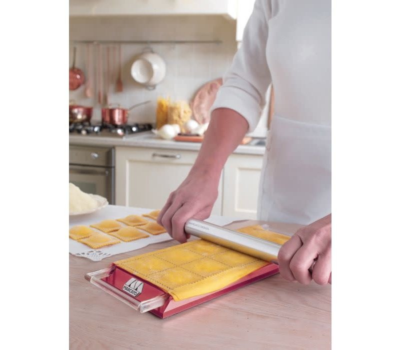 (Discontinued) Marcato Atlas Ravioli Tablet Pasta Maker Red