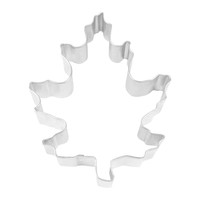 R&M Oak Leaf Cookie Cutter 5"