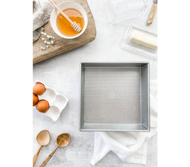 USA Pan, 8" Square Cake Pan  8 x 8 x 2 ¼ in.