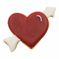 (Discontinued) R&M Heart & Arrow Cookie Cutter 4" Red