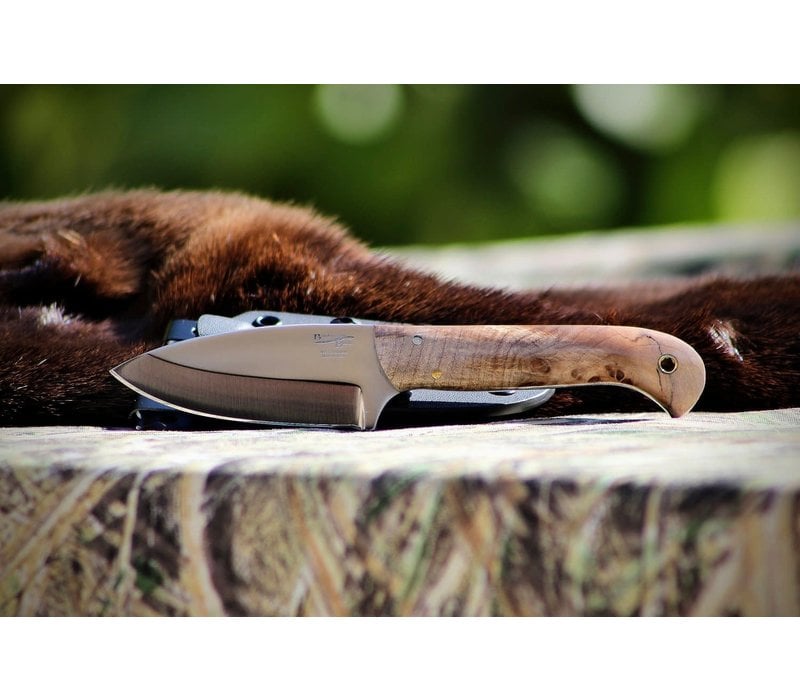Bordertown Blades Small Hunter Fixed Blade Maple Burl Handle