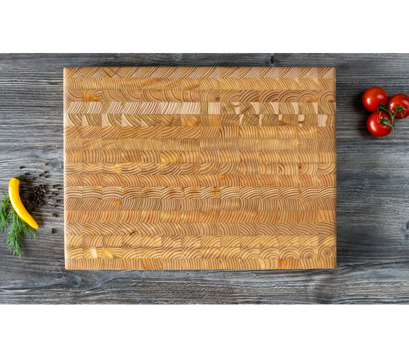 Larch Wood Medium Premium Cutting Board