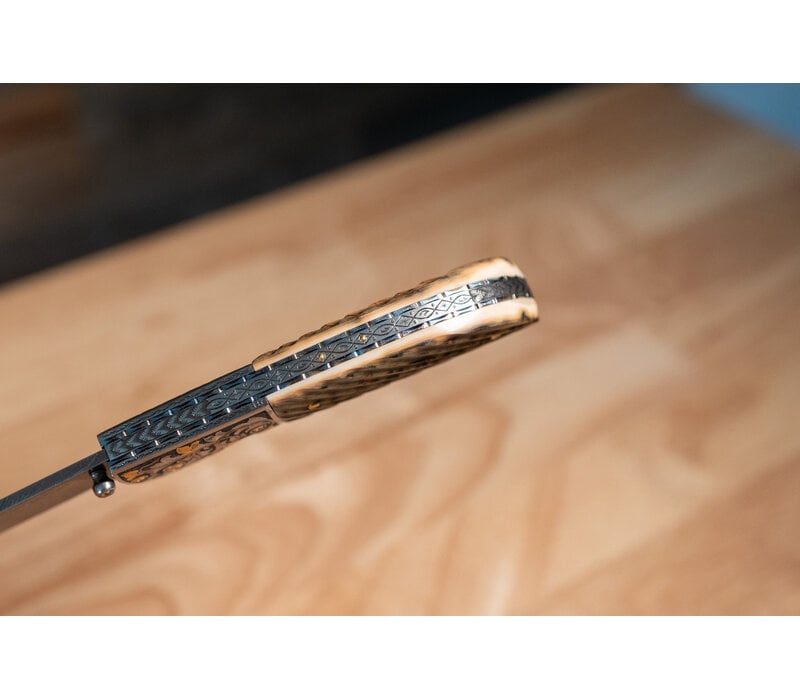 Johnny Stout - Front Pocket Folder, Feather Damascus, Fluted Mammoth Ivory, Engraved by Shane Carter