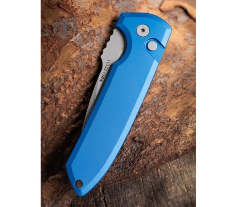 Pro-Tech Rockeye Auto, Blue Al Magnacut Steel