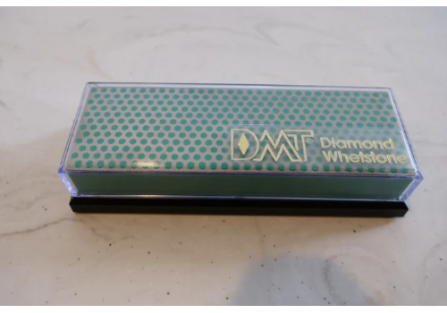 DMT Diamond Sharpeners DMT 6 in Diamond Whetstone Sharpener Extra Fine with Plastic Box