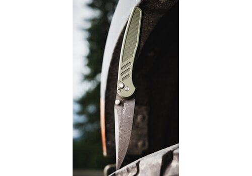 Pro-Tech Knives, LLC Pro-Tech, Peace Neighbor Avalon Thumb Stud, Green Aluminum, Nicholas Boomerang Damascus