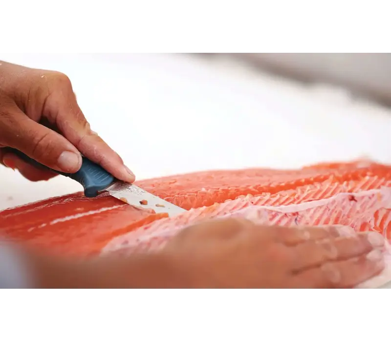 Benchmade, Fishcrafter Depth Blue Santoprene 7" Trailing point, CPM Magnacut