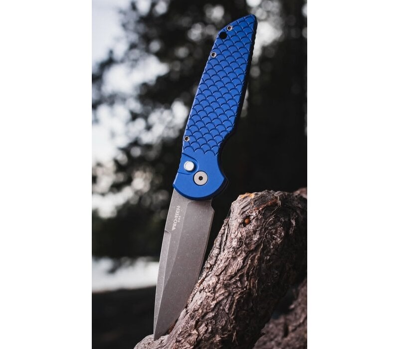 Pro-Tech, TR-3 BSA26.TR3.1 Blue Fish Scale Handle, 154CM