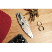 Spyderco Police Model, Stainless Handle, Plain Edge VG10
