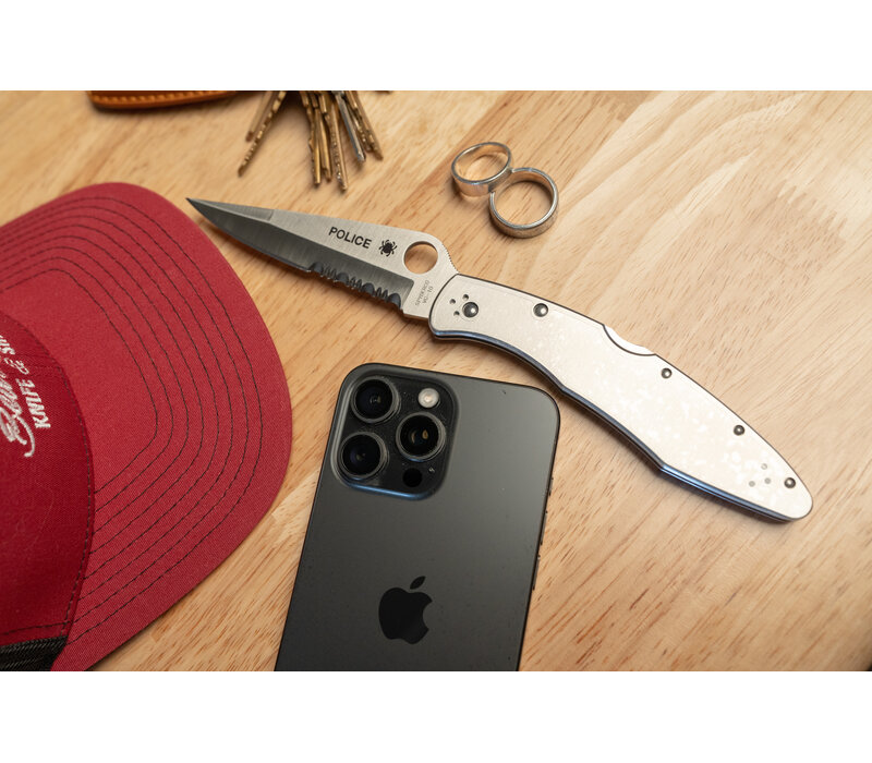 Spyderco, Police Model, Stainless Handle, VG-10 ComboEdge