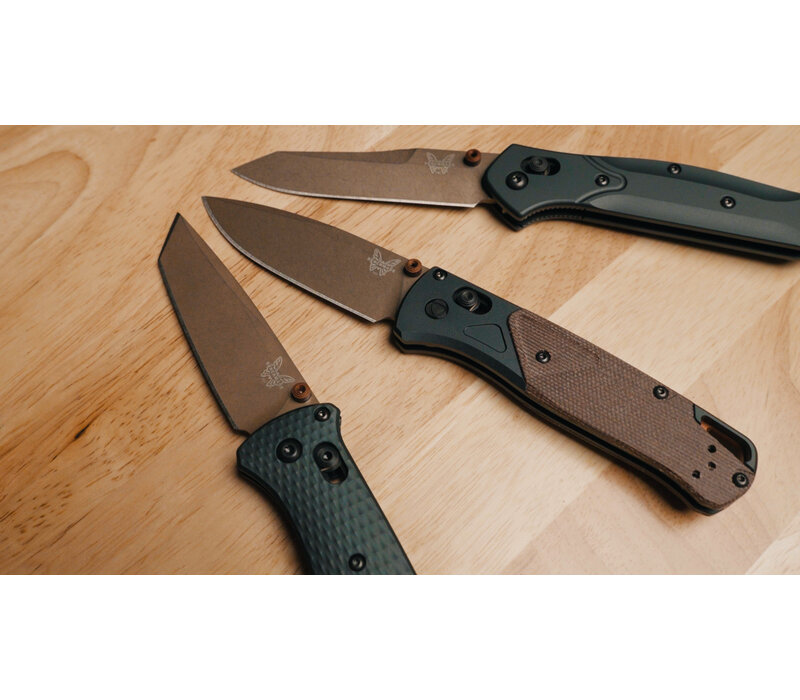 Benchmade Bugout, Taiga Green Aluminum/Natural Micarta Handle, S90V Steel