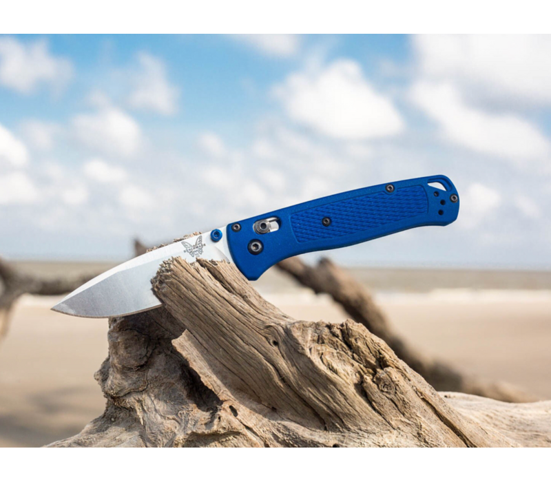 Benchmade Bugout, Blue Grivory, Axis Lock , Drop Point CPM S30V
