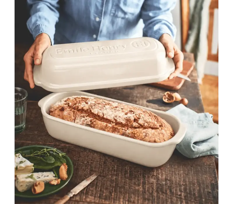 Emile Henry, Large Loaf Bread Baker/ Pullman Linen