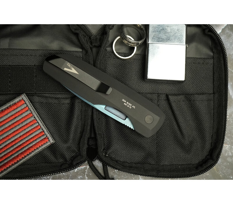 Pro-Tech Synapse Blue Linen Micarta, Sapphire Blue Magnacut