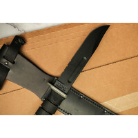 Ka-Bar, D2 Extreme w/ Leather Scabbard