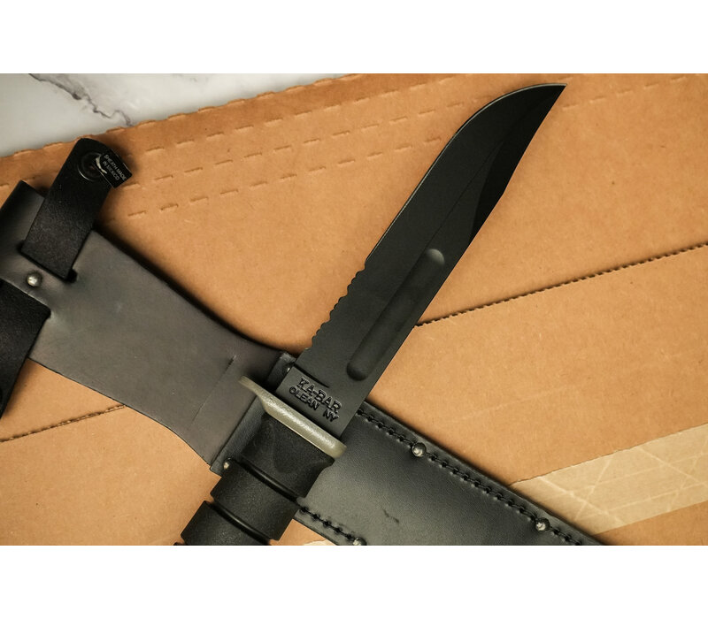 Ka-Bar, D2 Extreme w/ Leather Scabbard