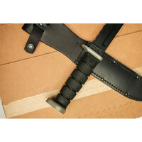 Ka-Bar, D2 Extreme w/ Leather Scabbard