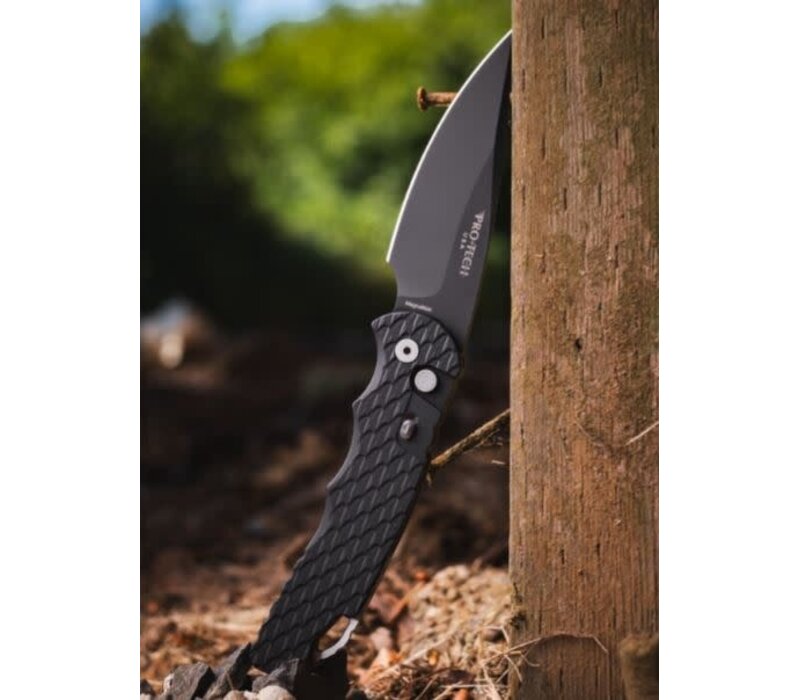 Protech, TR-4 Black Feather Al Handle, MagnaMax Steel