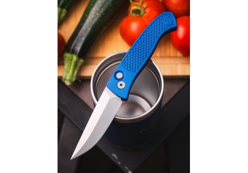 Pro-Tech Knives, LLC Protech Brend Auto Classic Blue Diamond Texture Al, Magnacut