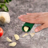 Fantes Cousin Monica's Silicone Garlic Peeler Tube Green