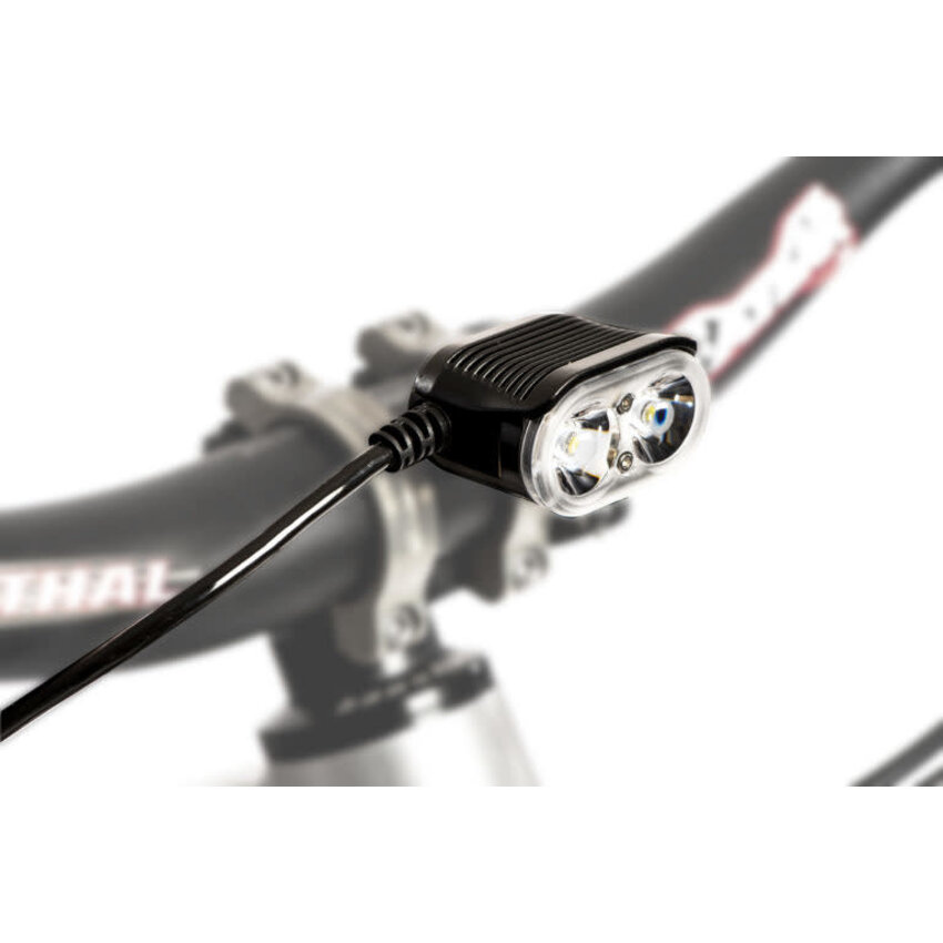 GLOWORM GLOWORM Lumière Alpha 1200 lumens 2hres GLOWORM GLOWORM Lumière Alpha 1200 lumens 2hres