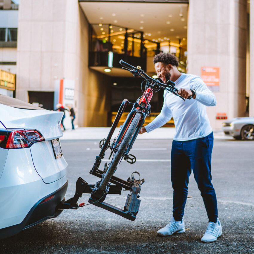 Hollywood Racks HOLLYWOOD RACKS Support Destination E  2"  Avec Rampe