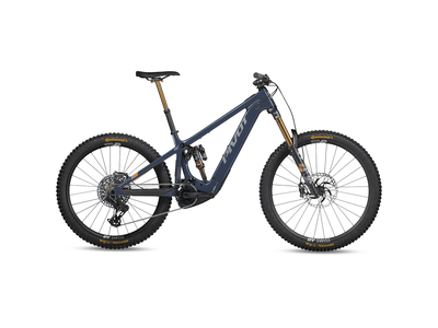 2026 PIVOT Shuttle LT Pro X0 CX Race