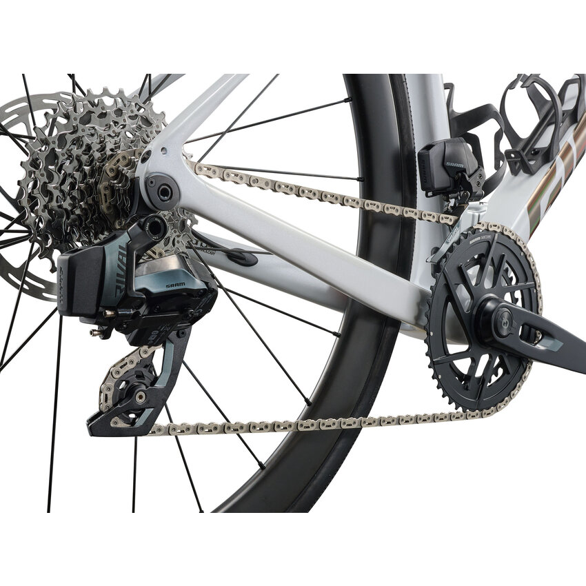 GIANT 2026 GIANT Defy Advanced Pro 1