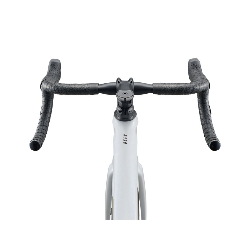 GIANT 2026 GIANT Defy Advanced Pro 1