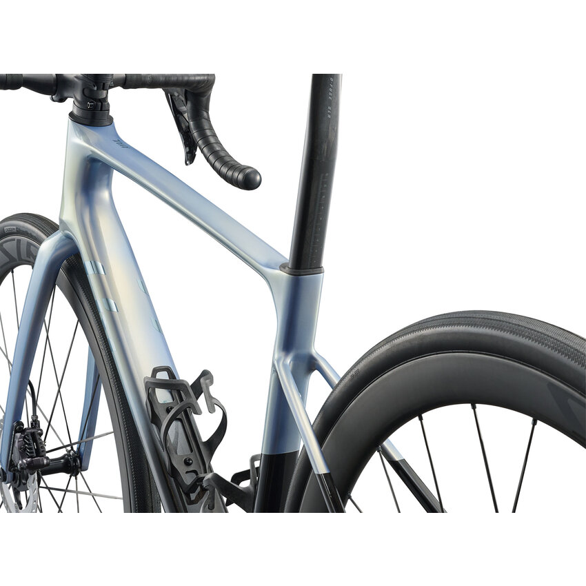 LIV 2026 LIV Avail Advanced Pro 0