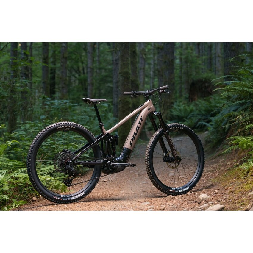 PIVOT À venir 2026 PIVOT Shuttle AM Pro X0 AXS