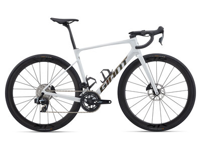 2026 GIANT Defy Advanced Pro 1