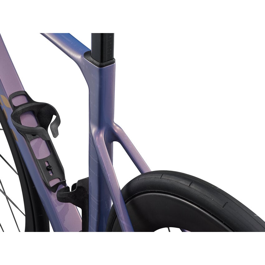 LIV 2027 LIV Enviliv Advanced Pro 0 AXS