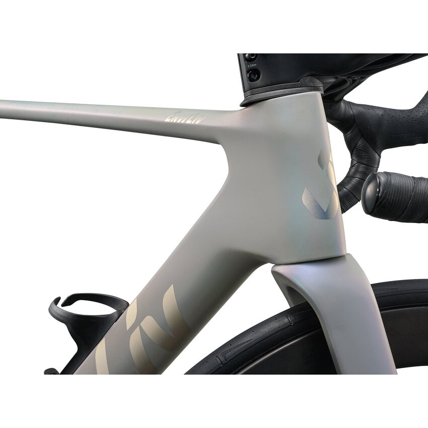 LIV 2027 LIV Enviliv Advanced Pro 1