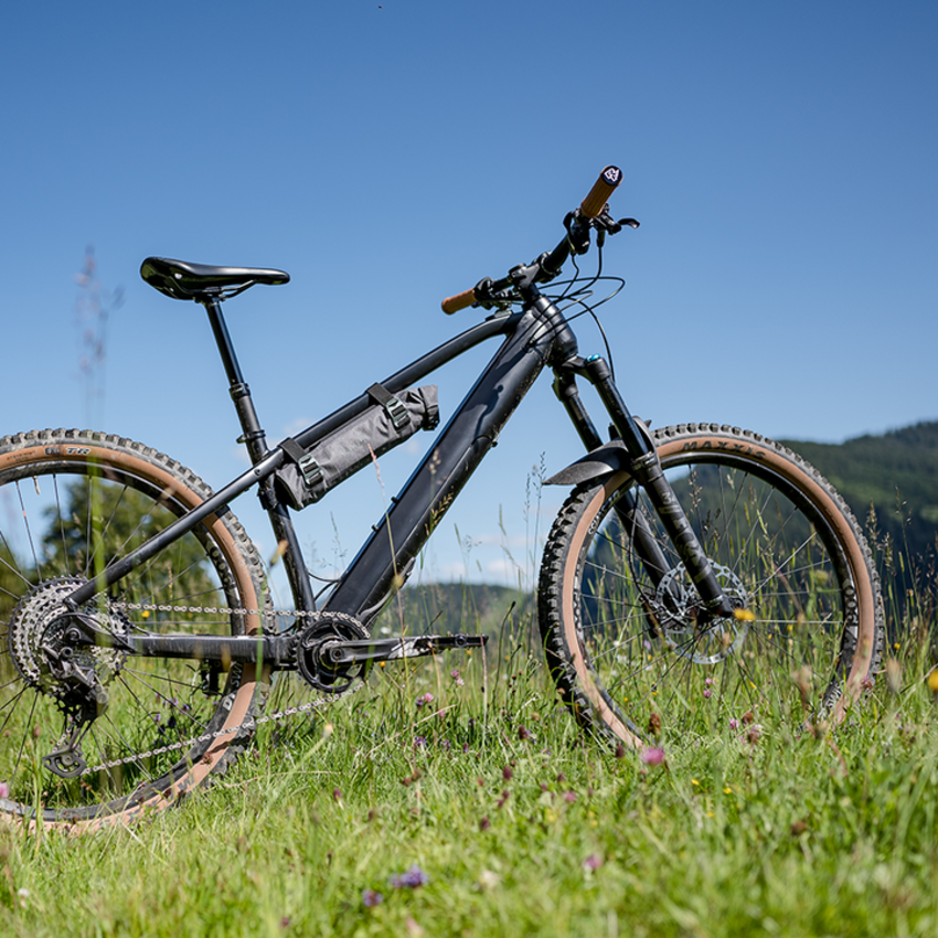 Fazua FAZUA Sac Ride 50 Ebike Battery Bag - Carbon Grey Fazua FAZUA Sac Ride 50 Ebike Battery Bag - Carbon Grey