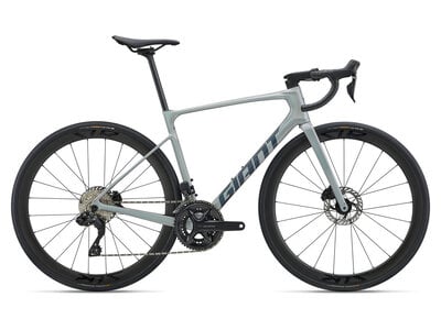 2027 GIANT Defy Advanced 0
