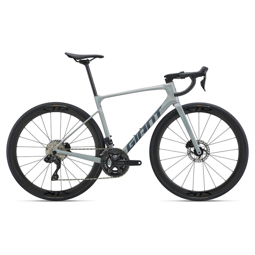 GIANT 2027 GIANT Defy Advanced 0