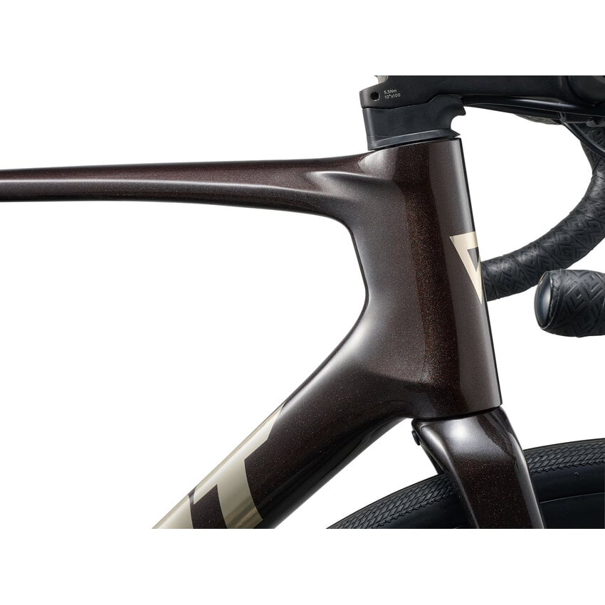 GIANT 2027 GIANT Defy Advanced 1 GIANT 2027 GIANT Defy Advanced 1