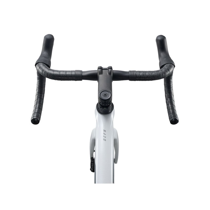 GIANT 2027 GIANT Defy Advanced 2 GIANT 2027 GIANT Defy Advanced 2