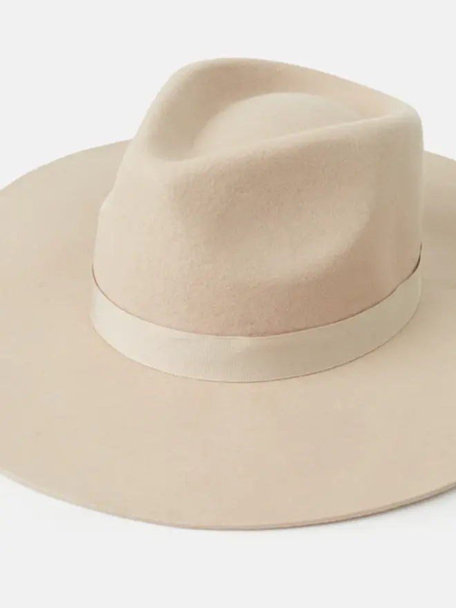 tree bird tan felt wide brim rancher hat