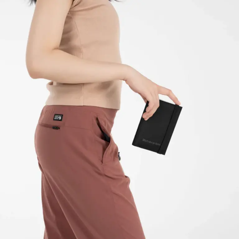 Sherpani Sherpani Vienna Passport Wallet