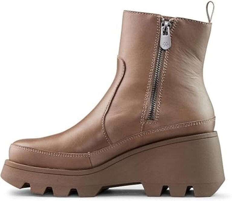 Cougar Shoes Inc Villa Leather Wedge Zip Ankle Boots