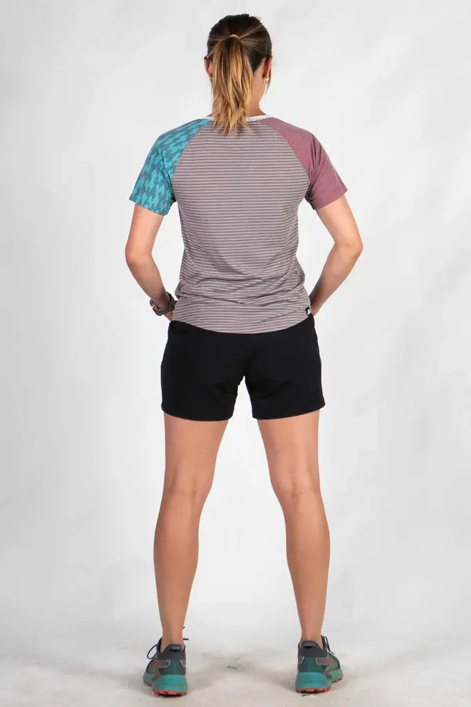 Belong Designs W Graphic Traverse Tee