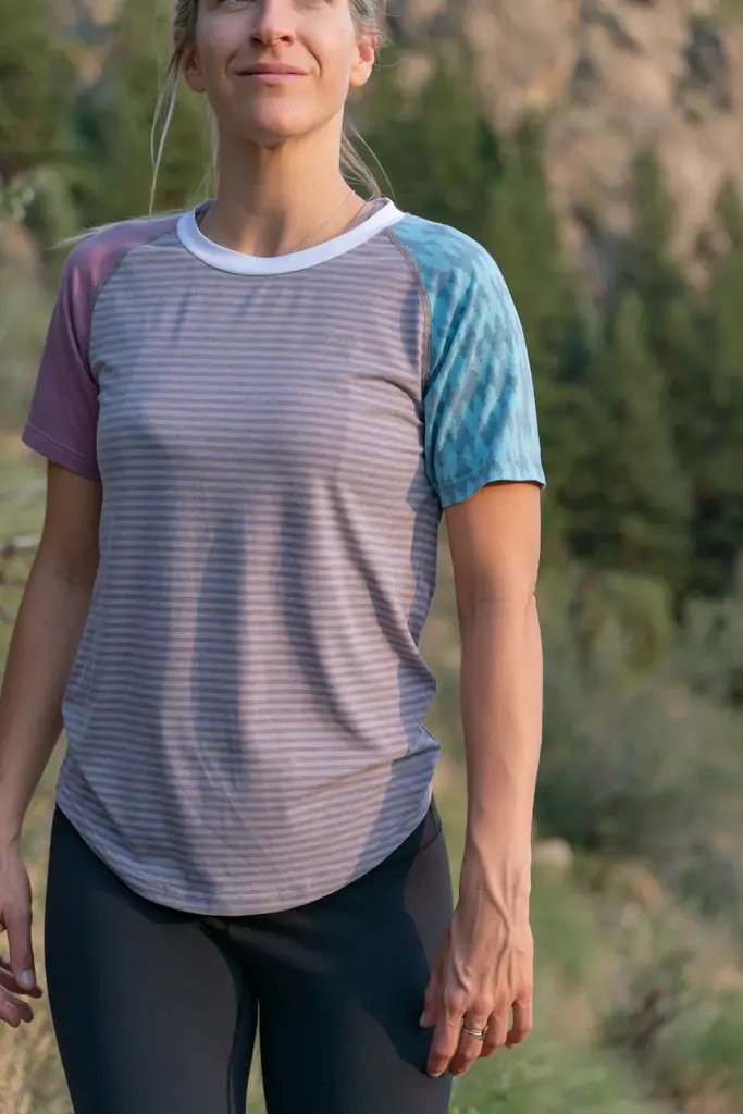 Belong Designs W Graphic Traverse Tee