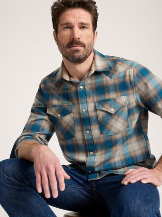 Pendleton MEN'S PLAID SNAP-FRONT WESTERN CANYON SHIRT Pendleton MEN'S PLAID SNAP-FRONT WESTERN CANYON SHIRT