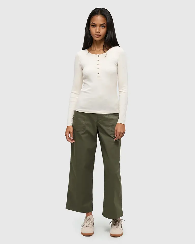 Knowles Henley