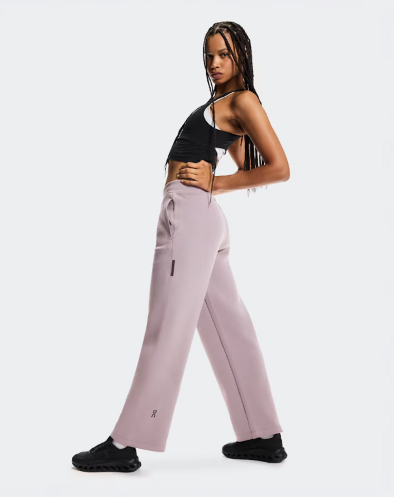 On Cloud W Focus Tech Sweatpant